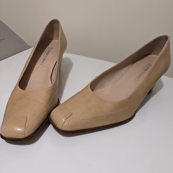 Roberto Capucci Vero Cuoio Tan Beige Leather Pumps 10B - Made in Italy - Picture 2 of 6